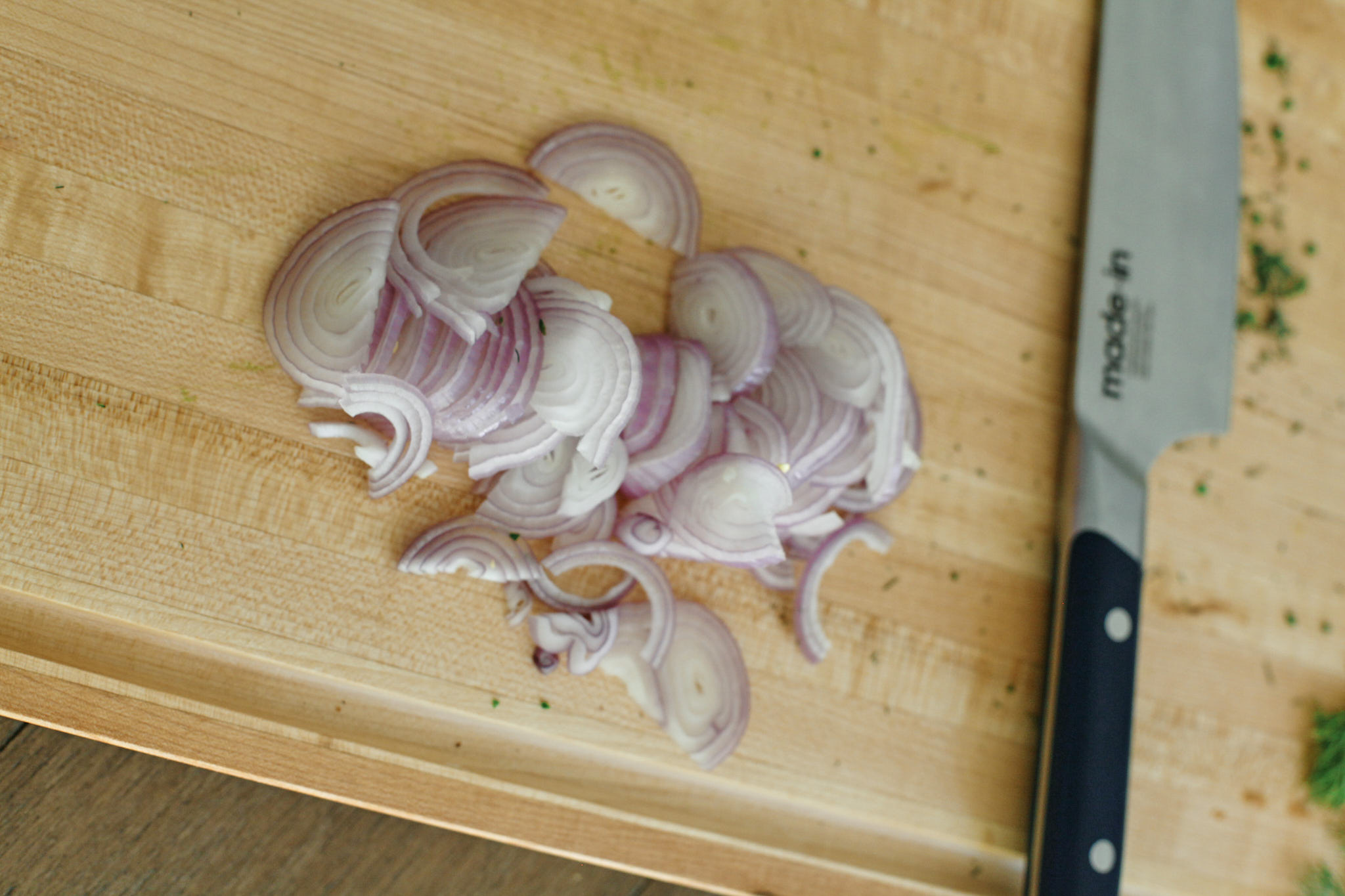 sliced shallots ready to fry