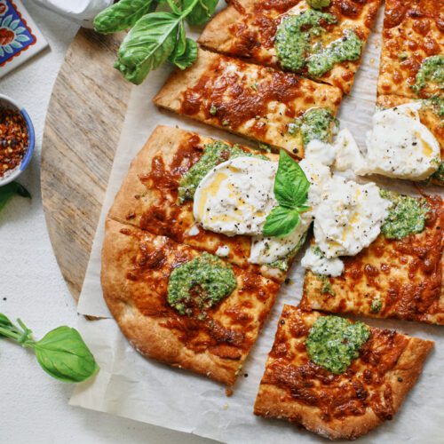 tomato, pesto & burrata pizza