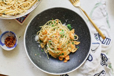 martha stewart's 3 garlic spaghetti - with garlic 3 ways - roasted, fried and minced/sauteed.