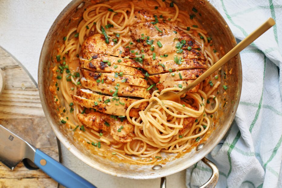 roasted garlic spaghetti with seared chicken