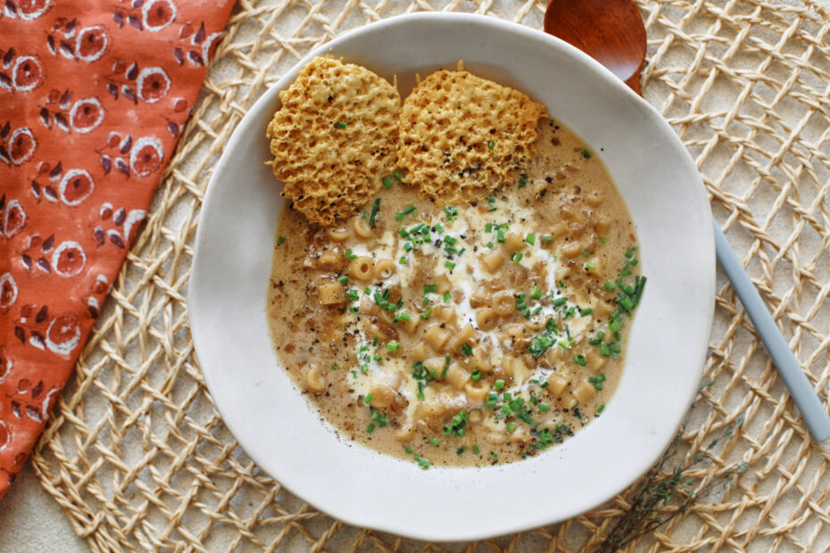 creamy french onion ditalini soup